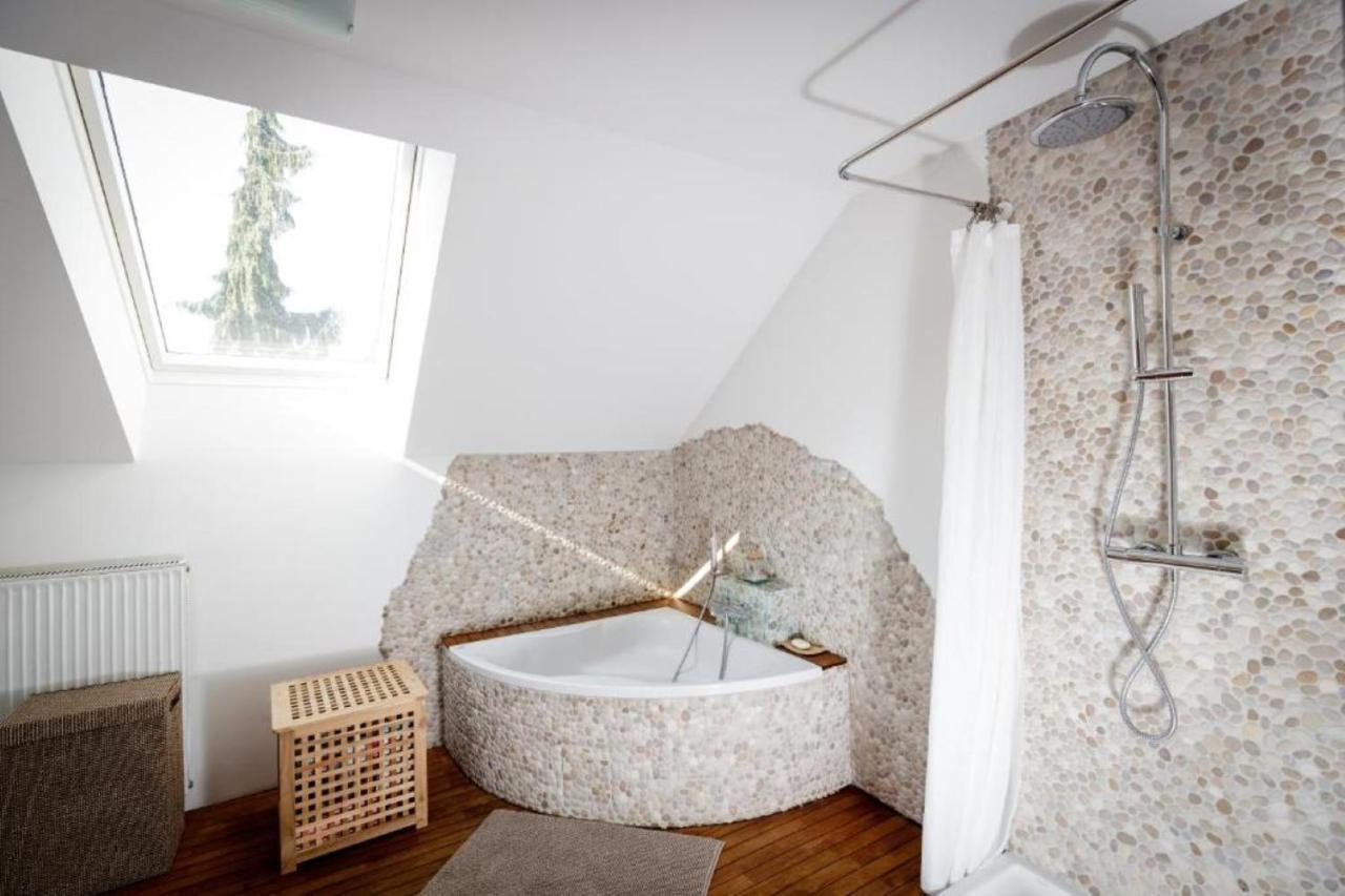 Cosy & Spacious Apt. Benc Zirovnica Екстериор снимка