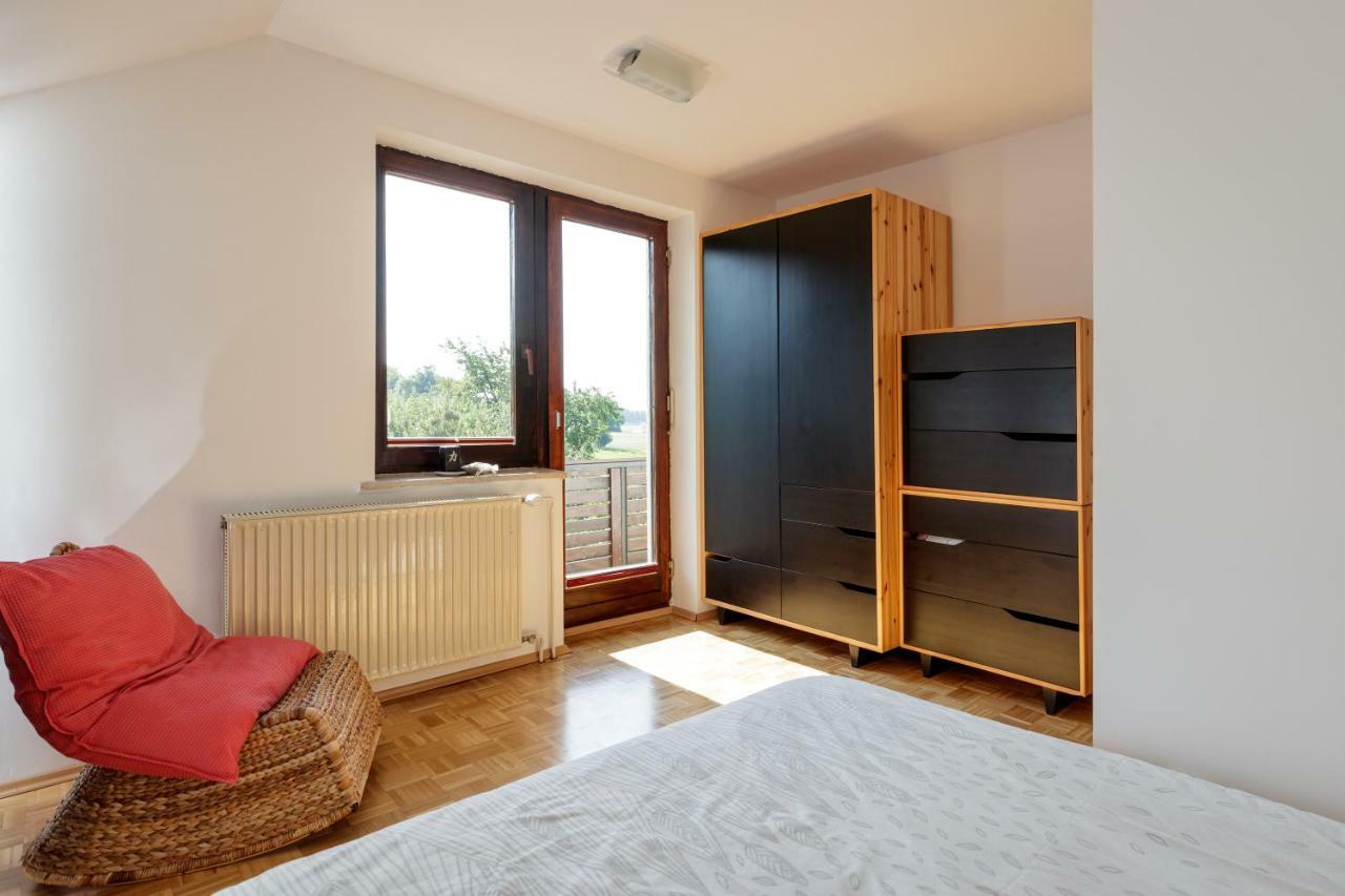Cosy & Spacious Apt. Benc Zirovnica Екстериор снимка
